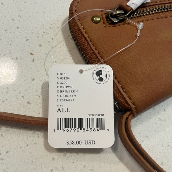 🆕 Free People | Distressed Vegan Wallet / Wristlet in Brown Vegan Leather - Picture 5 of 9